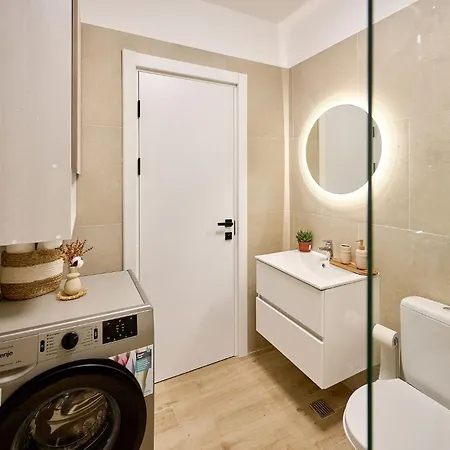 Apartment Mara In Alezzi Infinity Navodari